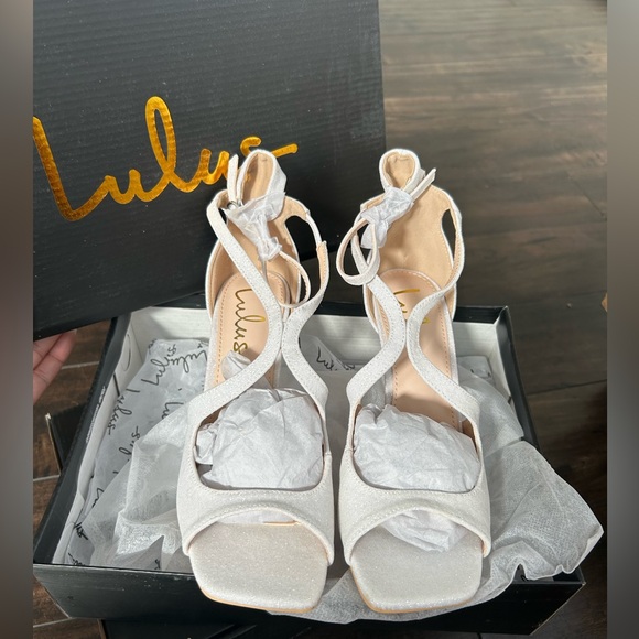 LULUS WEDDING HEELS WITH SPARKLE - Picture 3 of 3